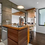 بيت للعطل Tabletop By Azorean Living São Roque